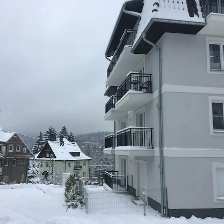 Nr 5 Apartman *